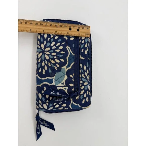 Vera Bradley Blue Floral Quilted Zip Around Continental Long Zipper Wallet Women - Picture 8 of 9